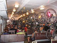 Пол вагона велосипедов